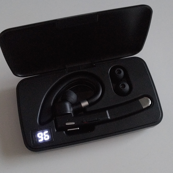 Bluetooth Headset with Environment Noise Cancelling - Picture 4 of 5